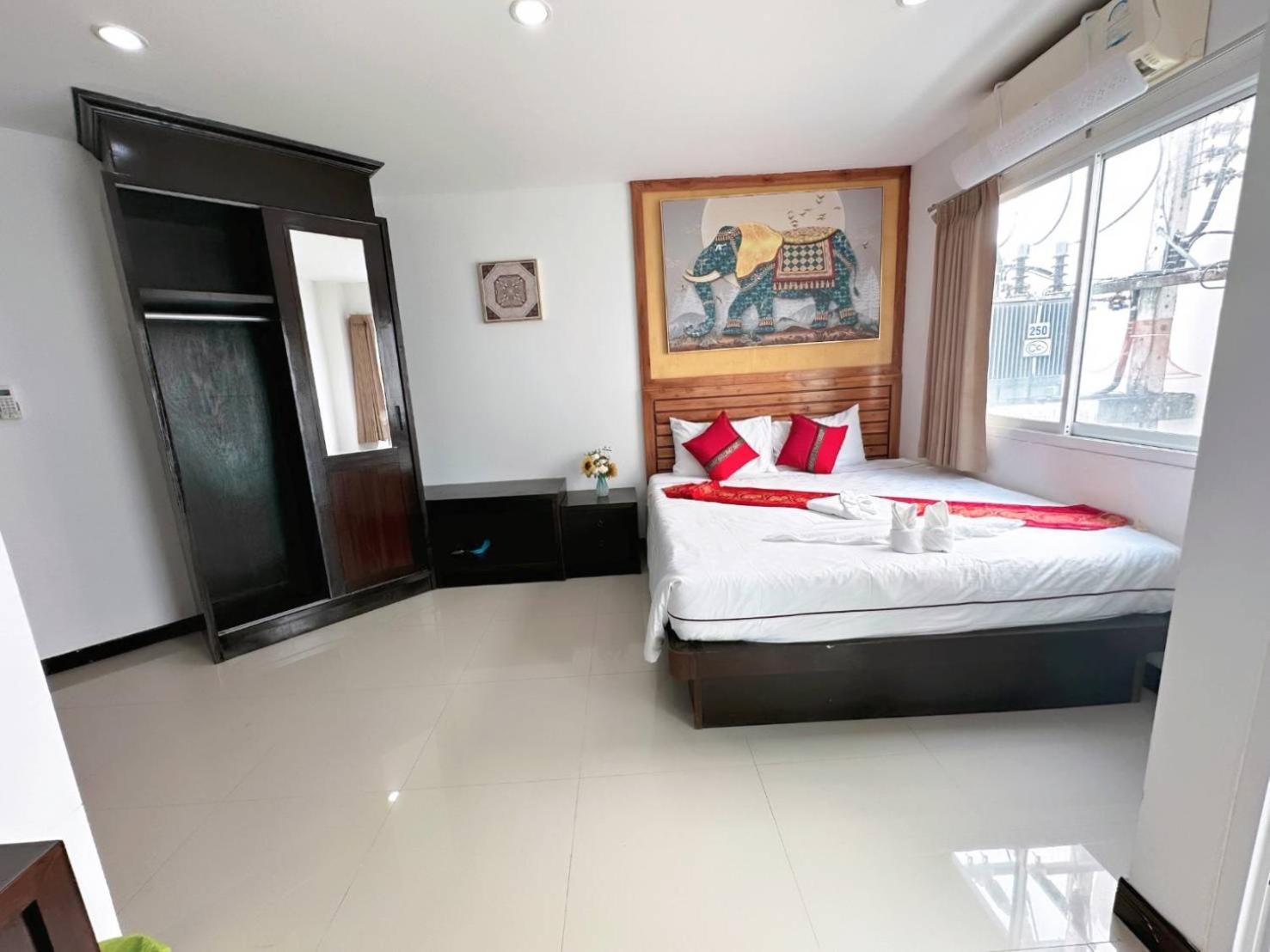 Abby'S House Hotel Patong Esterno foto