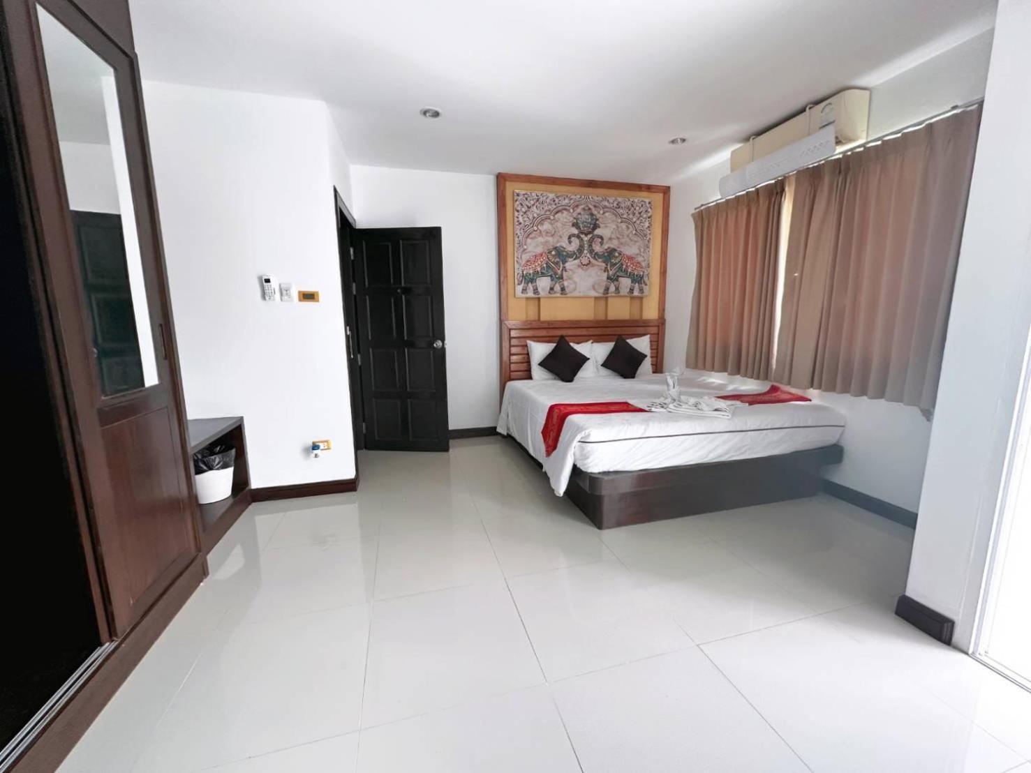 Abby'S House Hotel Patong Esterno foto